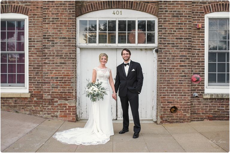 St James Hotel Wedding. Red Wing. Leslie Larson Photography. 10